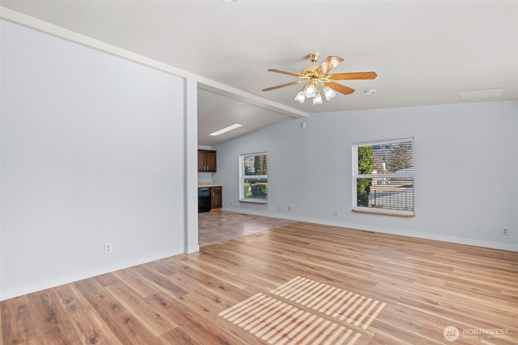 Photo of 23 Hanna Avenue, Rock Island, WA 98850 (MLS # 2490802)