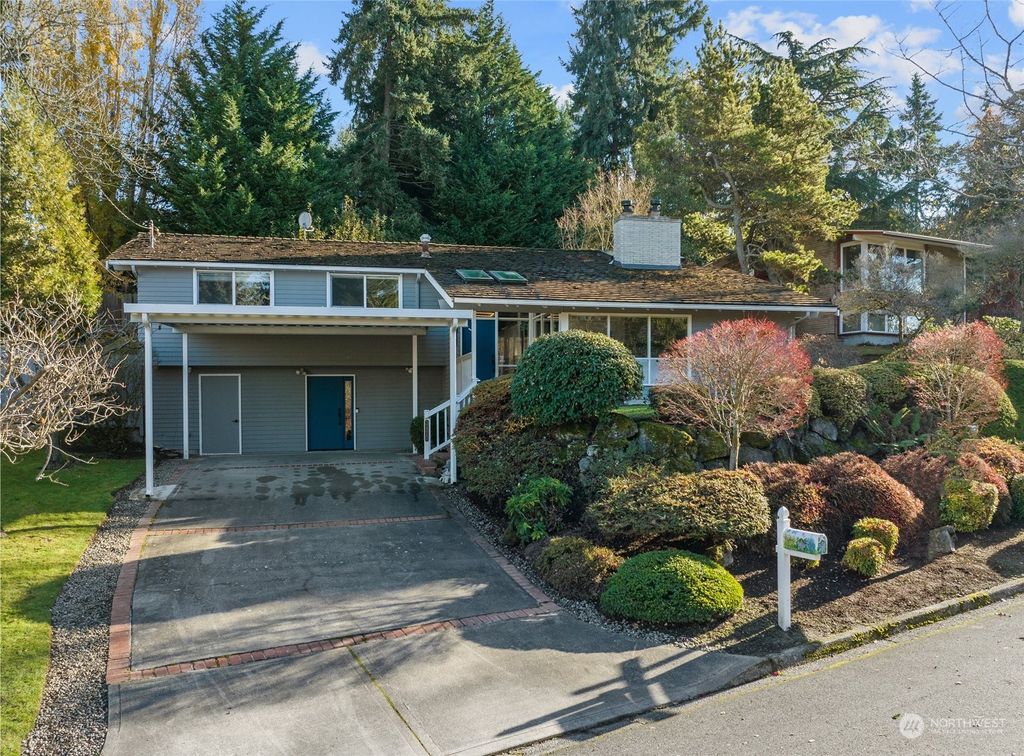 Photo of 3420 79th Avenue SE, Mercer Island, WA 98040 (MLS # 2178827)