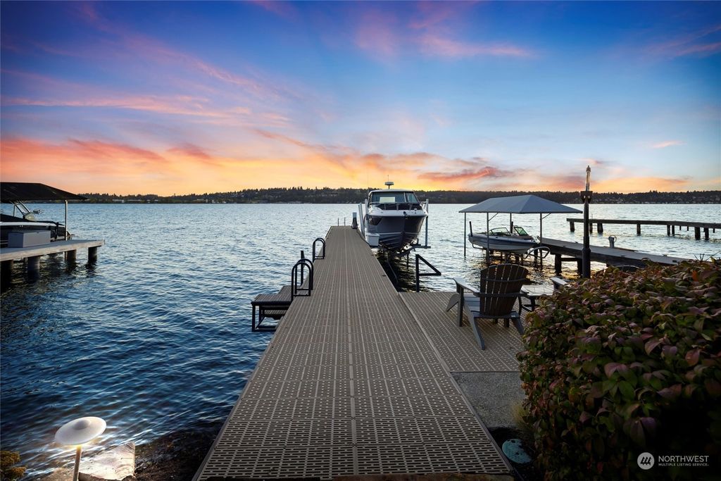 Photo of 11027 Champagne Point Road NE, Kirkland, WA 98034 (MLS # 2293501)