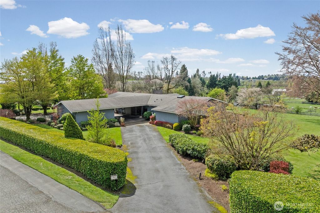 Photo of 37627 165th Avenue SE, Auburn, WA 98092 (MLS # 2509382)