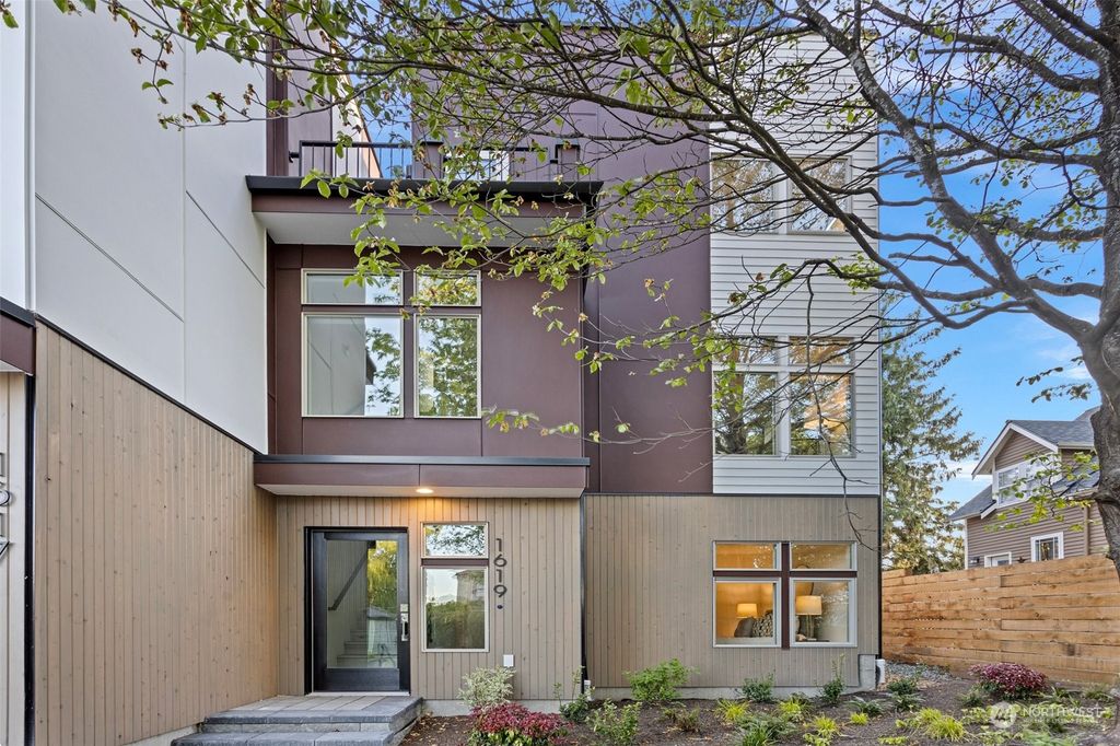 Photo of 1619 23rd Avenue, Seattle, WA 98122 (MLS # 2319605)