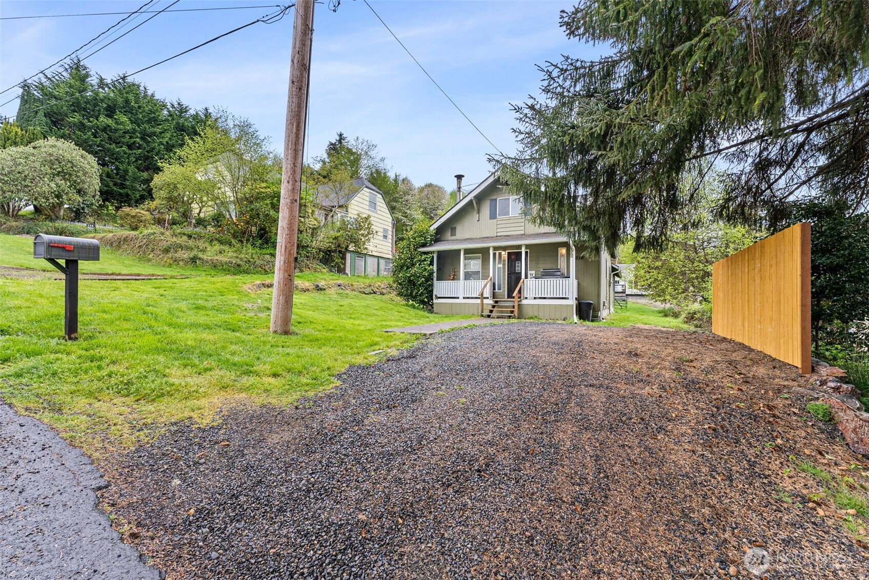 516 Ballentine Street