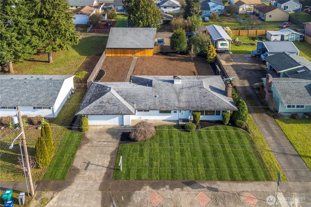 Photo of 1404 G Street SE, Auburn, WA 98002 (MLS # 2471063)