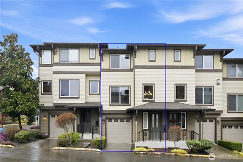 Photo of 2115 201st Place SE #B2, Bothell, WA 98012 (MLS # 2497750)