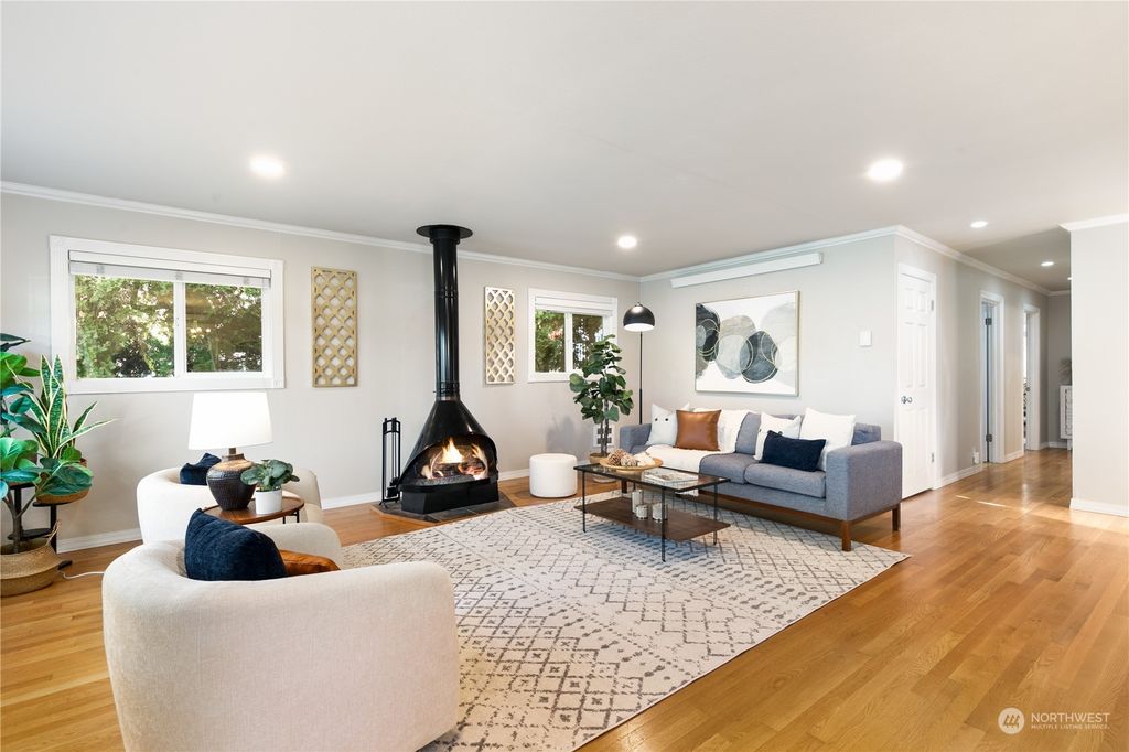 Photo of 9536 1st Avenue NW, Seattle, WA 98117 (MLS # 2325296)