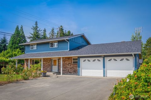 Photo of 701 92nd Street SE, Everett, WA 98208 (MLS # 2421321)