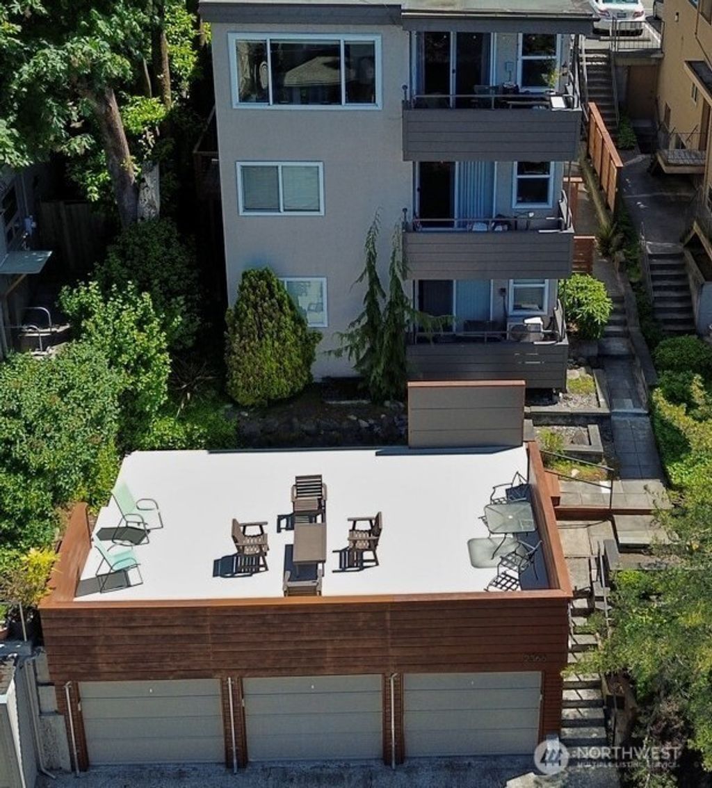 Photo of 2366 E Yale Avenue E, Seattle, WA 98102 (MLS # 2529447)