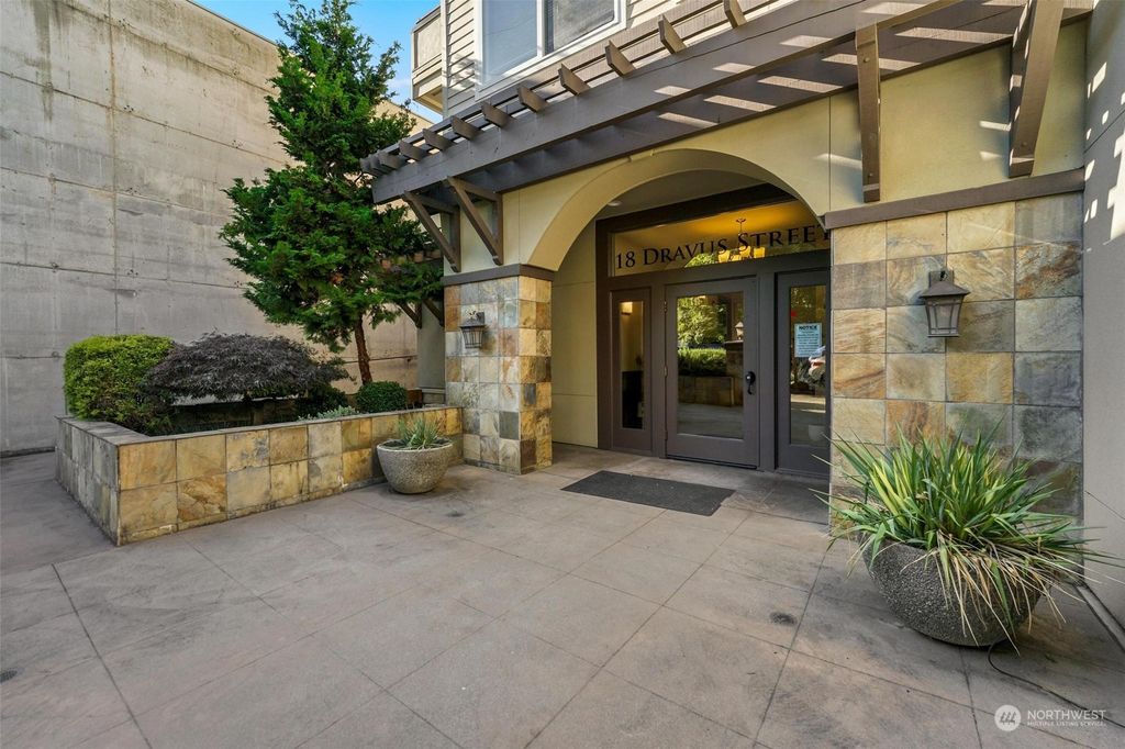 Photo of 18 Dravus Street #401, Seattle, WA 98109 (MLS # 2152726)