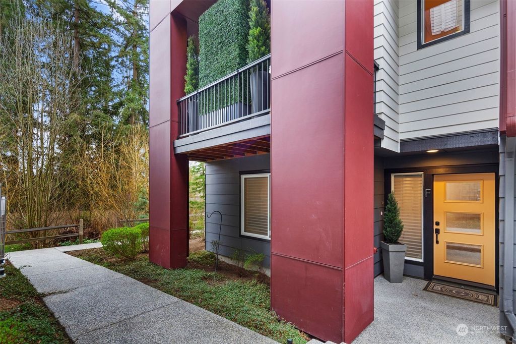 Photo of 23831 5th Avenue SE #F, Bothell, WA 98021 (MLS # 2214703)