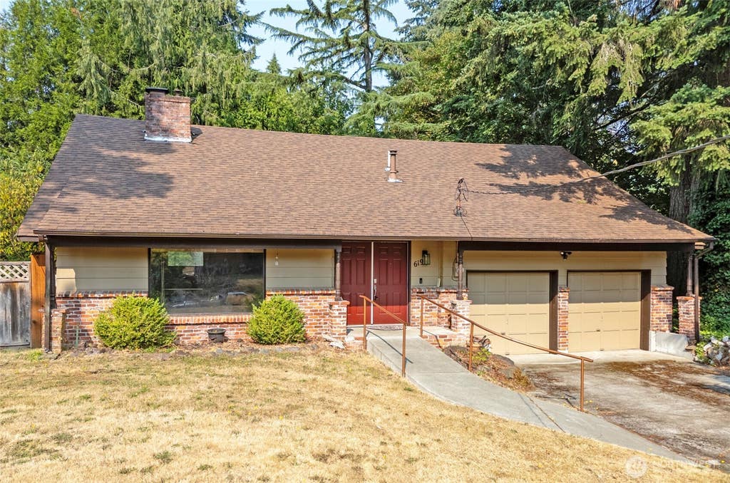 Photo of 619 Cougar Street SE, Lacey, WA 98503 (MLS # 2565727)