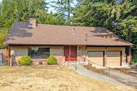 Photo of 619 Cougar Street SE, Lacey, WA 98503 (MLS # 2565727)