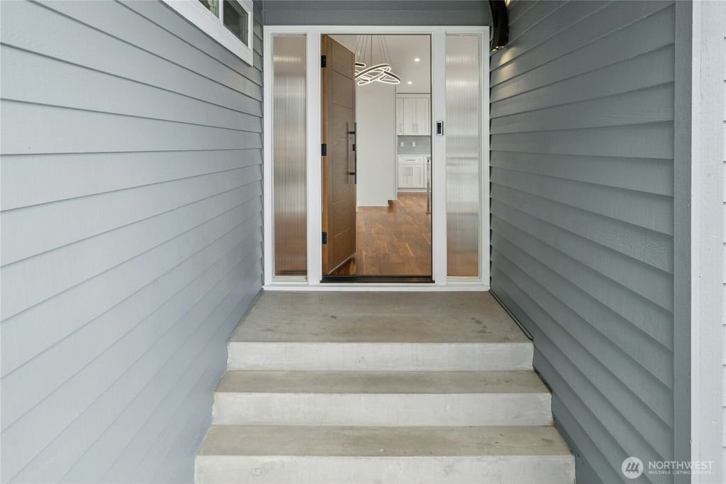 Photo of 4440 137th Avenue SE, Bellevue, WA 98006 (MLS # 2491162)