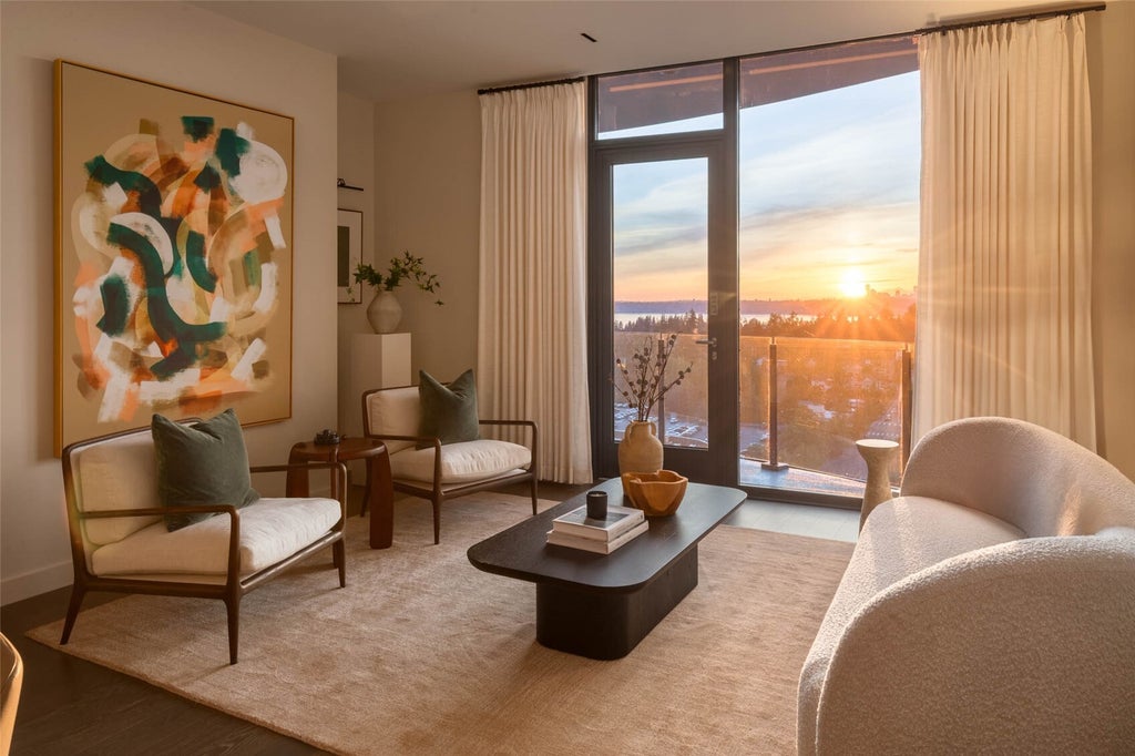 Photo of 838 Avenue Square SQ NE #2202, Bellevue, WA 98004 (MLS # 2587575)