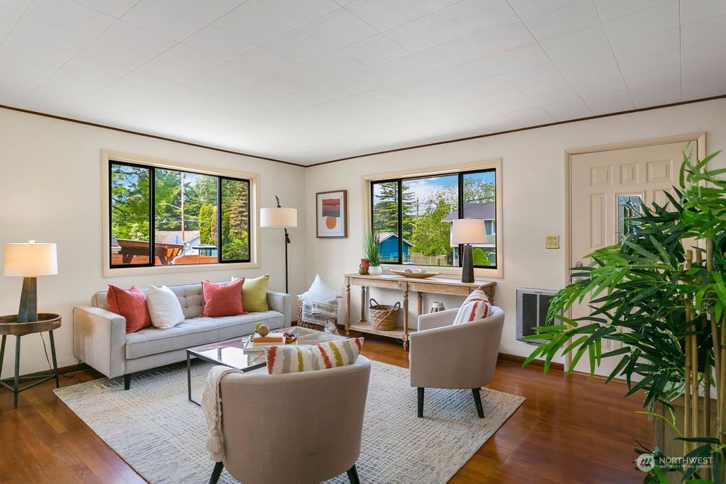 Photo of 1707 SW Dawson Street, Seattle, WA 98106 (MLS # 2070631)