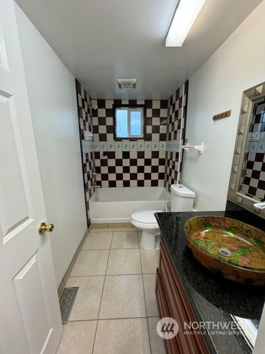 listing image 9364157592630670992