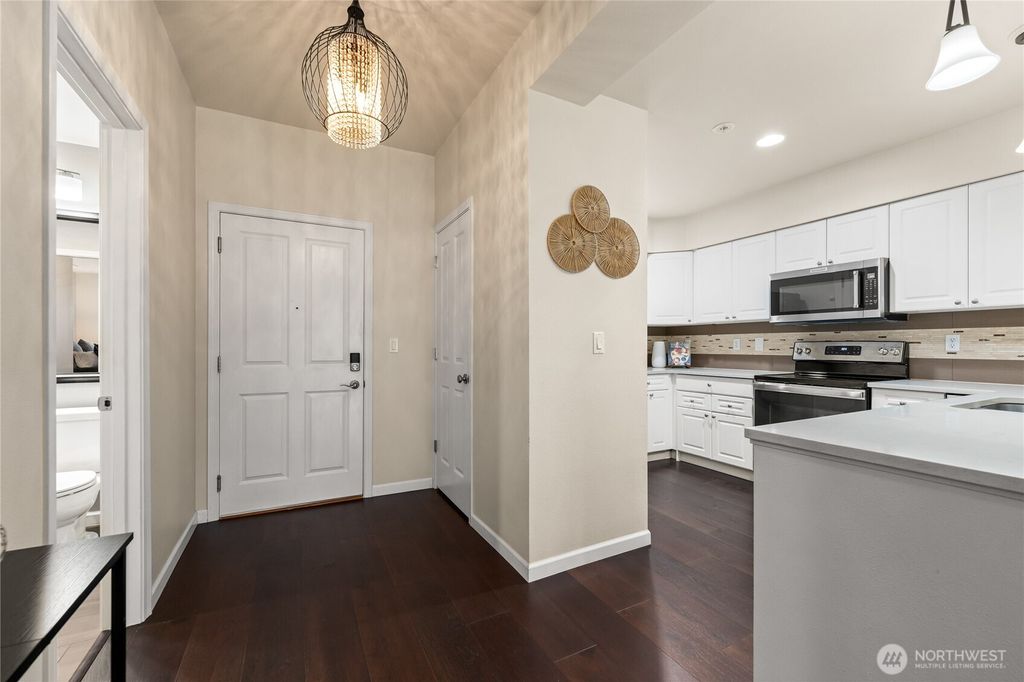 Photo of 2244 132nd Avenue SE #B105, Bellevue, WA 98005 (MLS # 2497393)