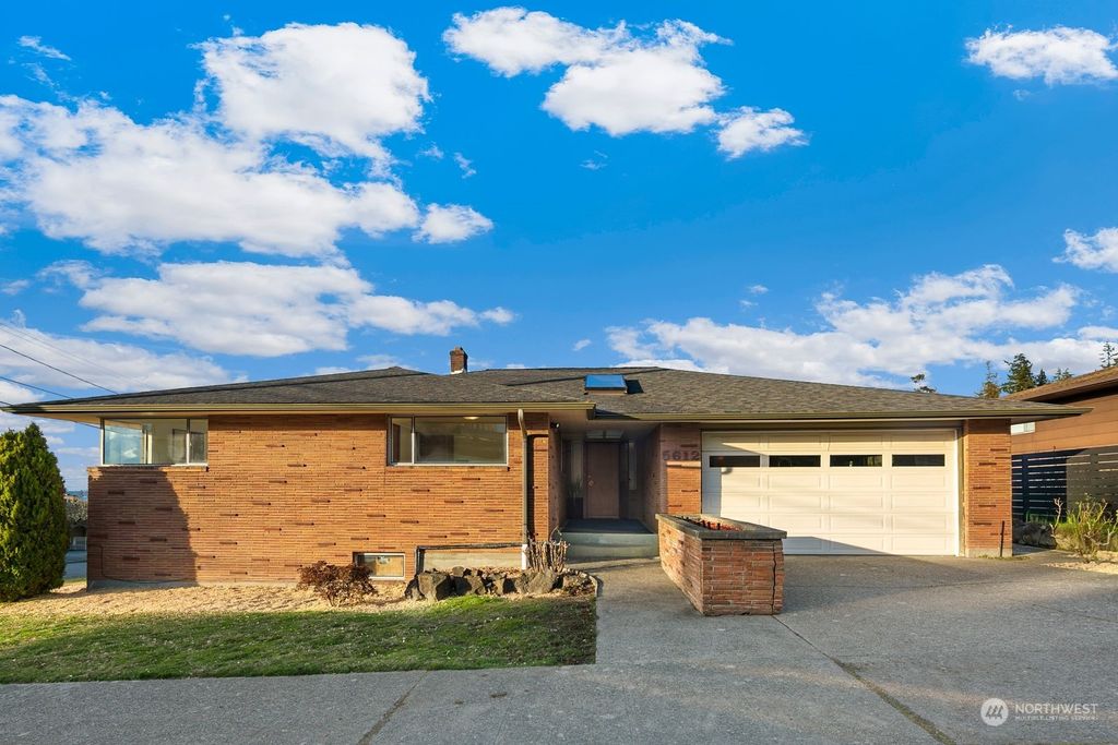 Photo of 5612 SW Spokane Street, Seattle, WA 98116 (MLS # 2036726)