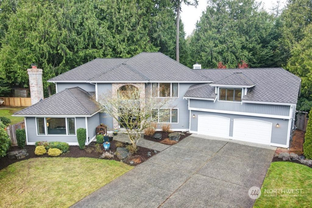 Photo of 21603 NE 22nd Court, Sammamish, WA 98074 (MLS # 2195092)