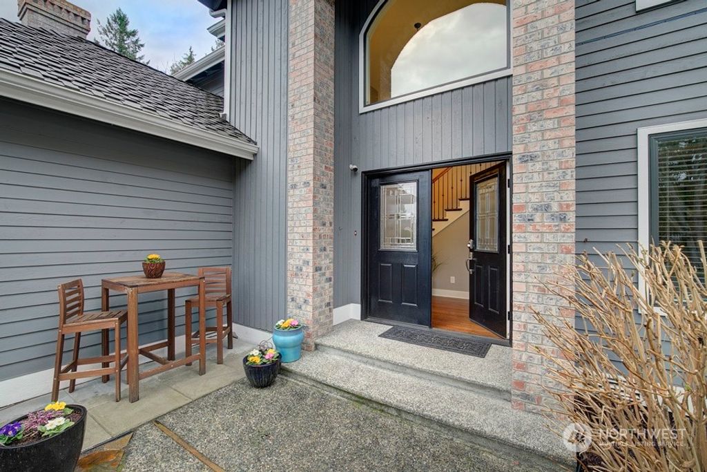 Photo of 21603 NE 22nd Court, Sammamish, WA 98074 (MLS # 2195092)