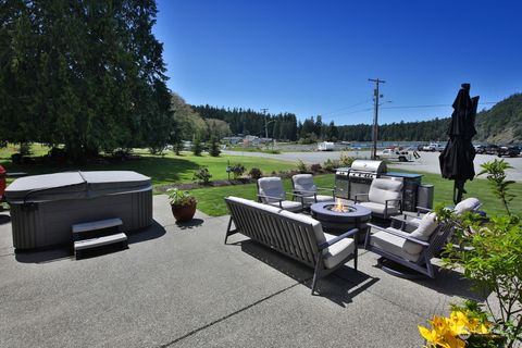 A home in Oak Harbor