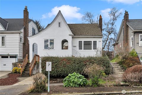 Photo of 154 NW 73rd Street, Seattle, WA 98117 (MLS # 2490404)