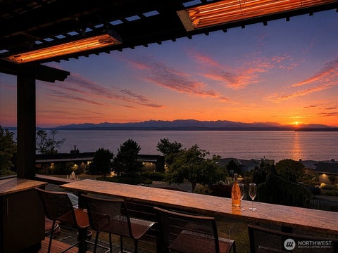 Photo of 663 Windmill Drive, Freeland, WA 98249 (MLS # 2574965)