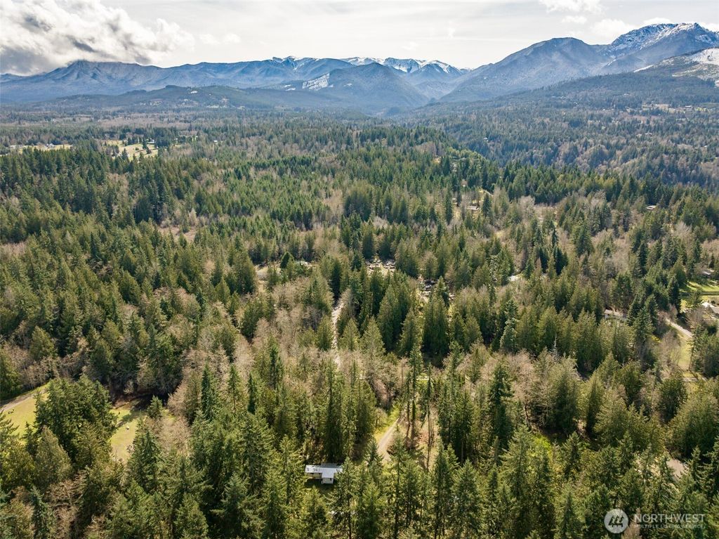 Photo of 225 Deer Run, Port Angeles, WA 98362 (MLS # 2495753)
