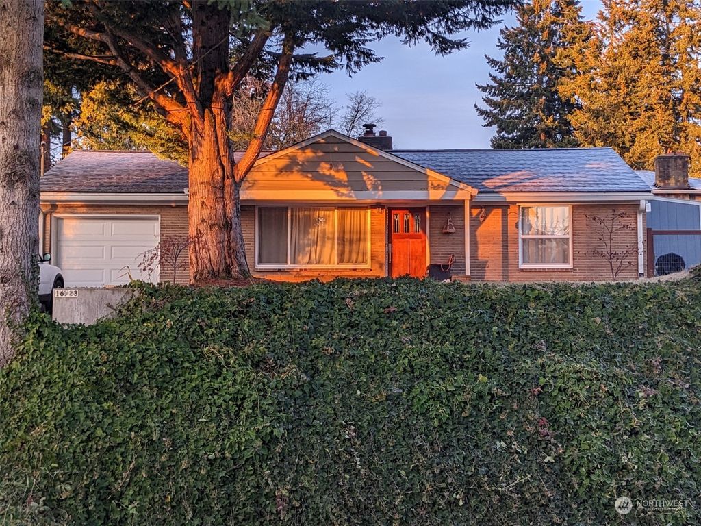 Photo of 16723 Ashworth Avenue N, Shoreline, WA 98133 (MLS # 2026852)