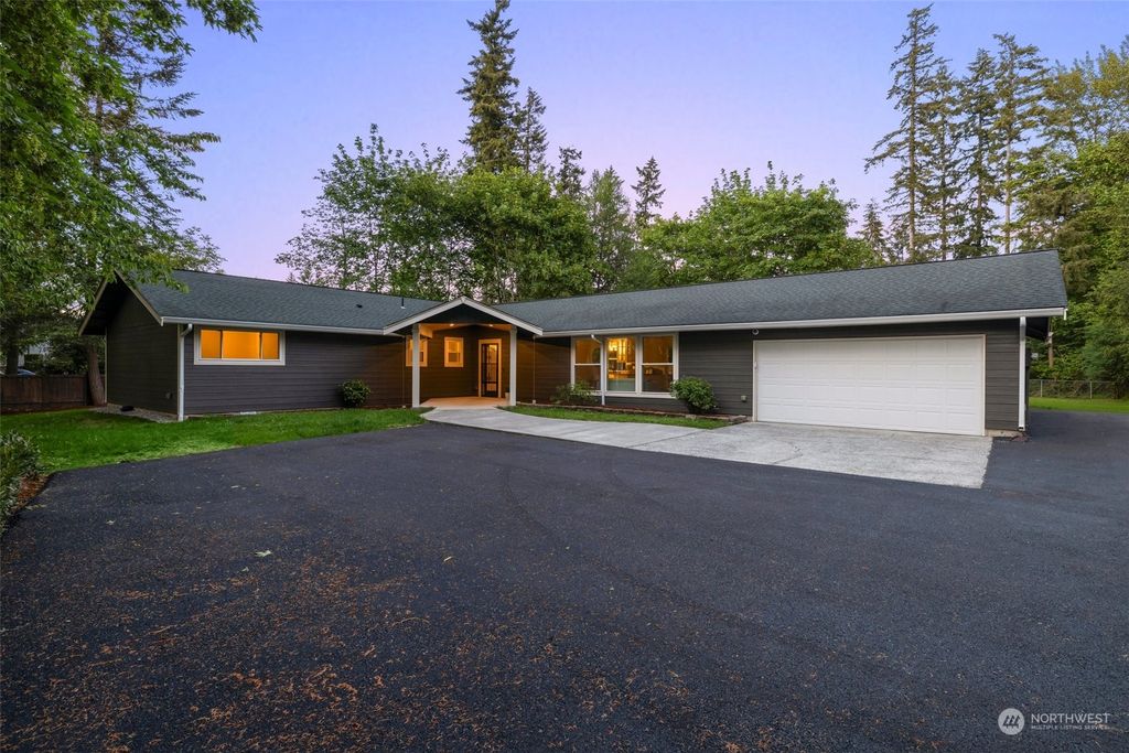 Photo of 27320 154th Avenue SE, Kent, WA 98042 (MLS # 2244799)