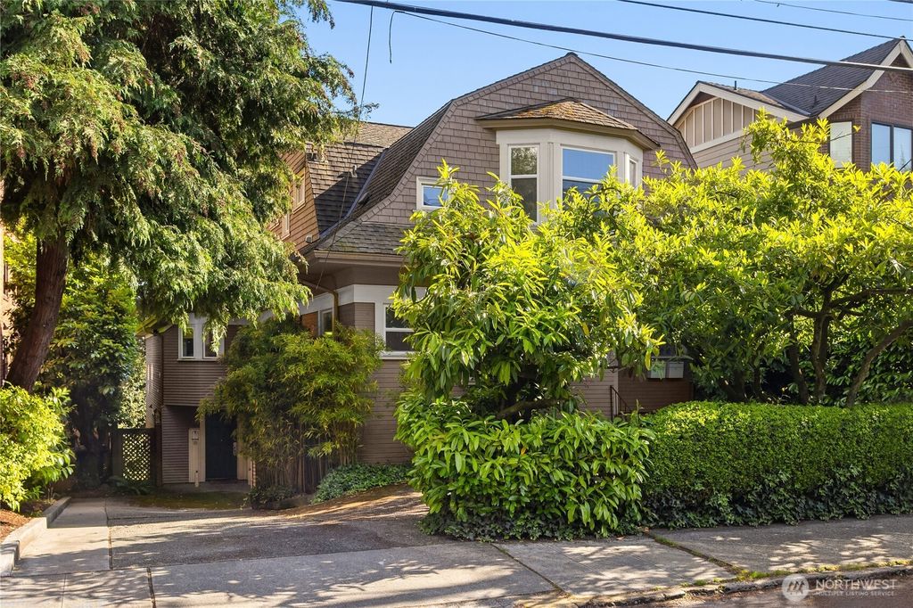 Photo of 111 W Kinnear Place, Seattle, WA 98119 (MLS # 2532884)