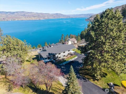Photo of 4056 Lakeveiw Place #1-A, Chelan, WA 98816 (MLS # 2499551)