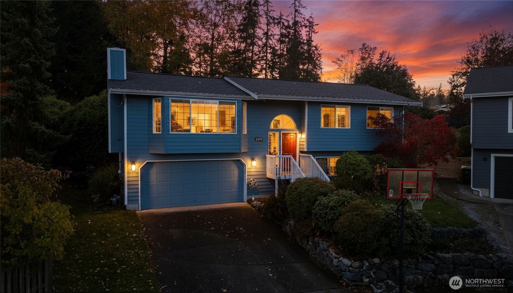 Photo of 1379 Northwood Court, Bellingham, WA 98226 (MLS # 2451018)