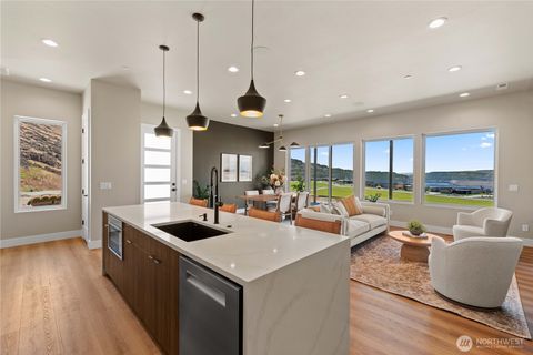 Photo of 9604 Ridgeview Drive NW, Quincy, WA 98848 (MLS # 2349985)