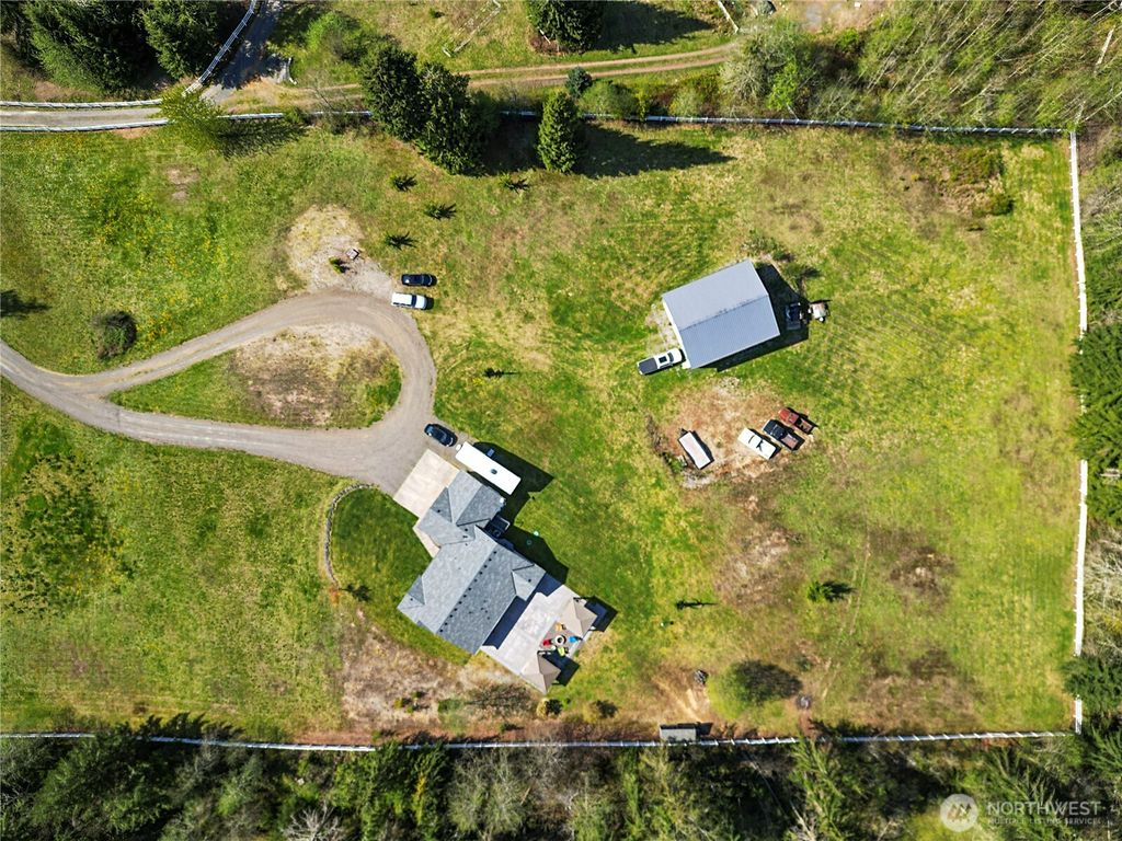 Photo of 21511 Pilchuck Place, Granite Falls, WA 98252 (MLS # 2361494)