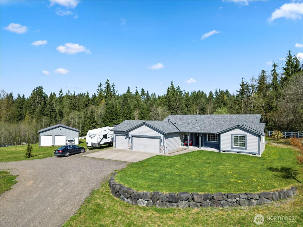 Photo of 21511 Pilchuck Place, Granite Falls, WA 98252 (MLS # 2361494)