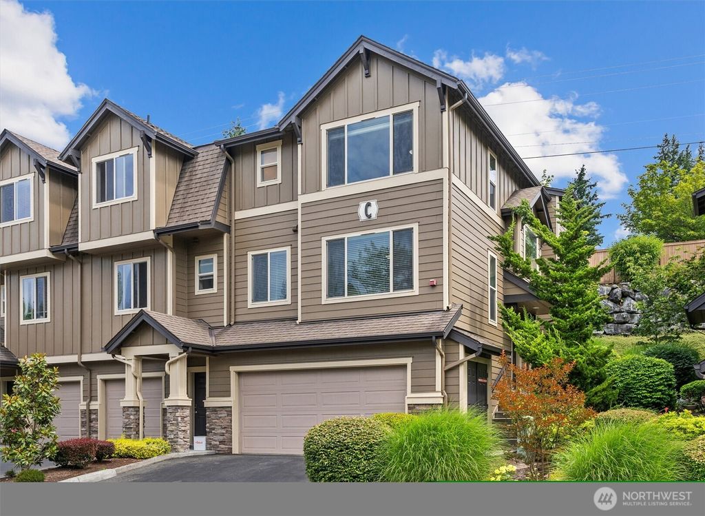 Photo of 1900 Weaver Road #C106, Snohomish, WA 98290 (MLS # 2385589)