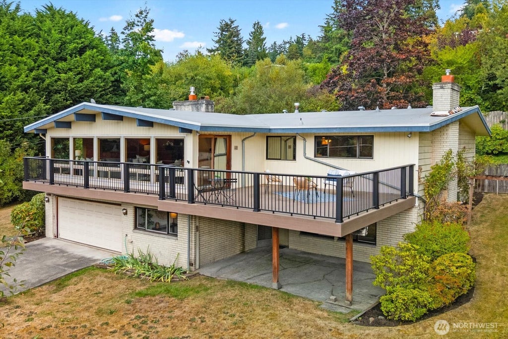 Photo of 17207 76th Avenue W, Edmonds, WA 98026 (MLS # 2580127)