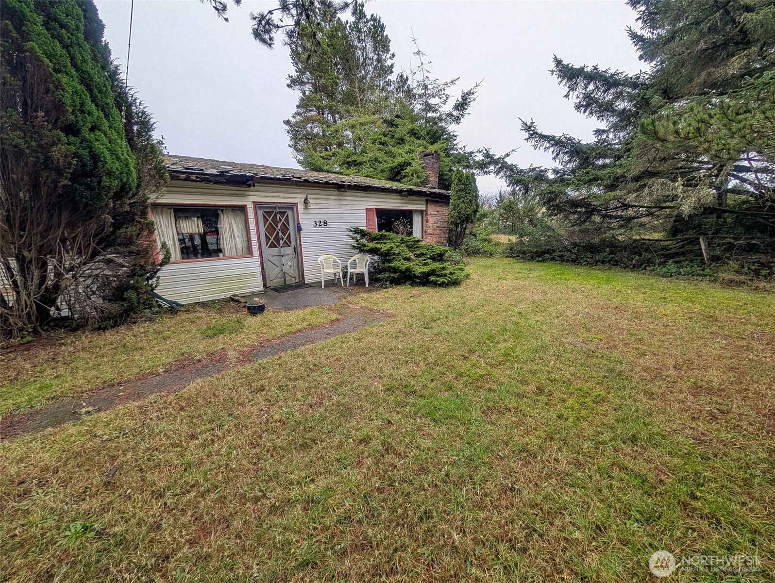 328 Ensign Avenue NW