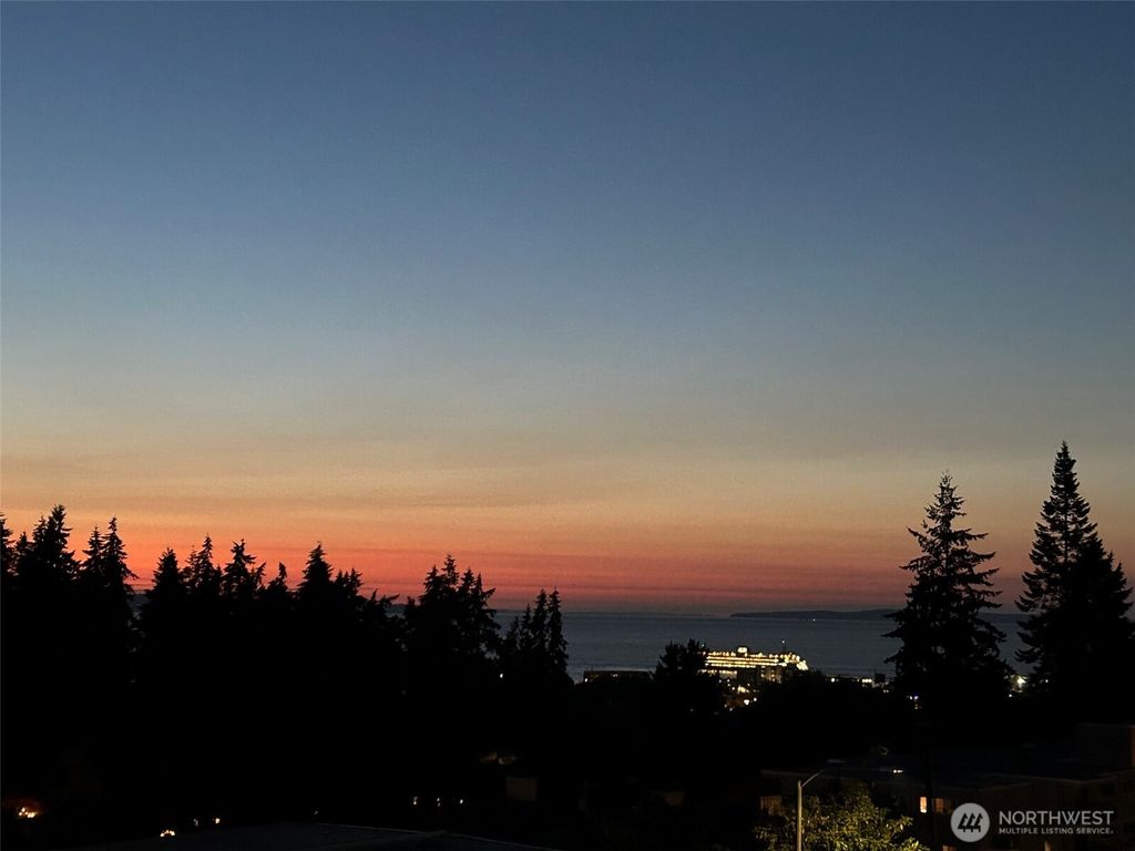 Photo of 1005 5th Avenue S #301, Edmonds, WA 98020 (MLS # 2513645)
