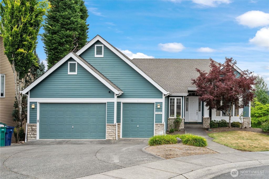 Photo of 15518 129th Avenue NE, Woodinville, WA 98072 (MLS # 2399013)