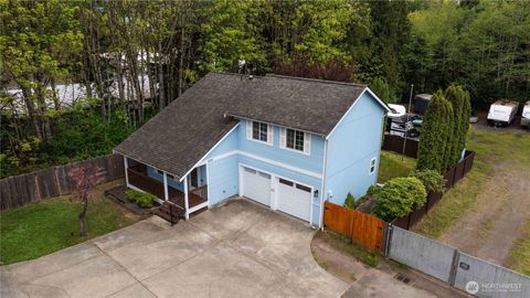 Photo of 1231 NE Beaumont Lane Ln, Bremerton, WA 98311 (MLS # 2511879)