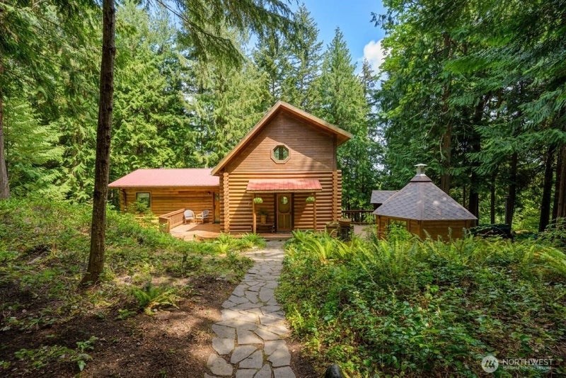 214 Cougar Crest Road
