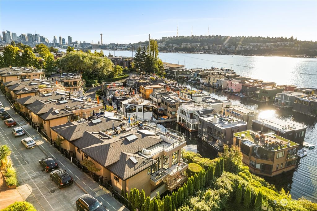 Photo of 80 E Roanoke Street #20, Seattle, WA 98102 (MLS # 2160931)