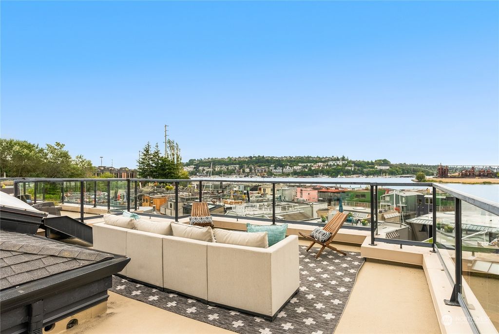 Photo of 80 E Roanoke Street #20, Seattle, WA 98102 (MLS # 2160931)