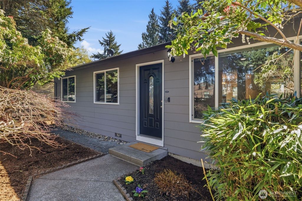 Photo of 224 224th Street SW, Bothell, WA 98021 (MLS # 2497565)
