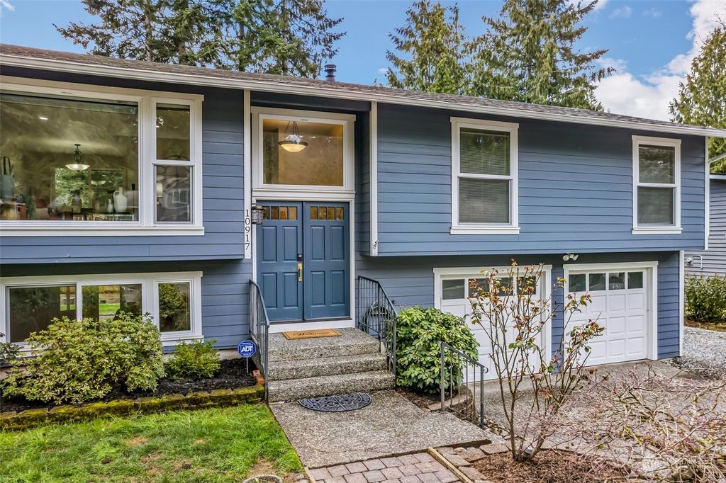 Photo of 10917 166th Place NE, Redmond, WA 98052 (MLS # 2207362)