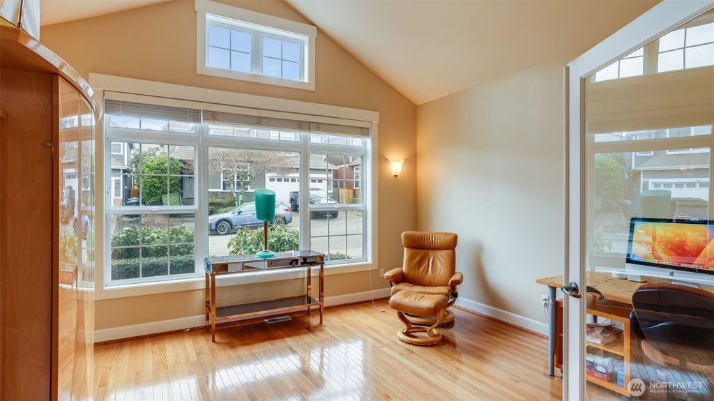 Photo of 1023 N 27th Place, Renton, WA 98056 (MLS # 2352135)