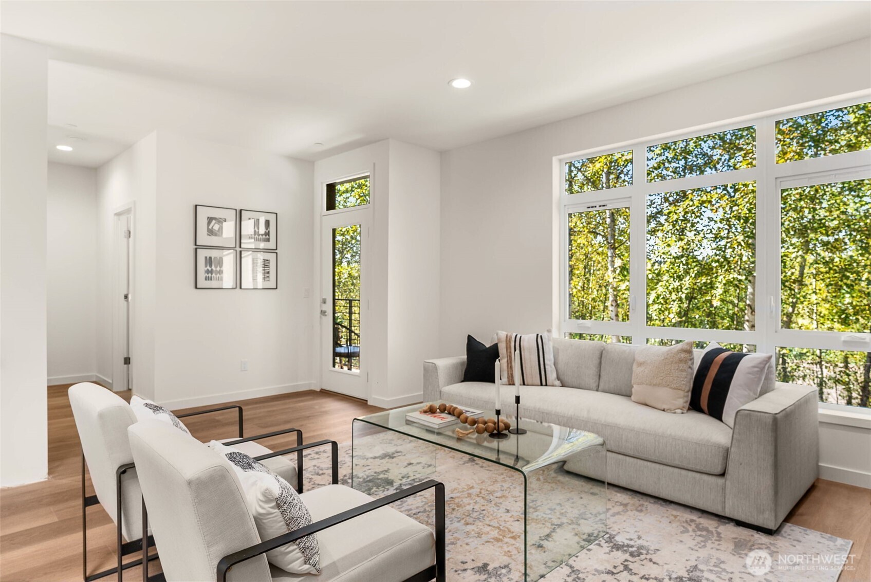 16014 Main View Lane NE