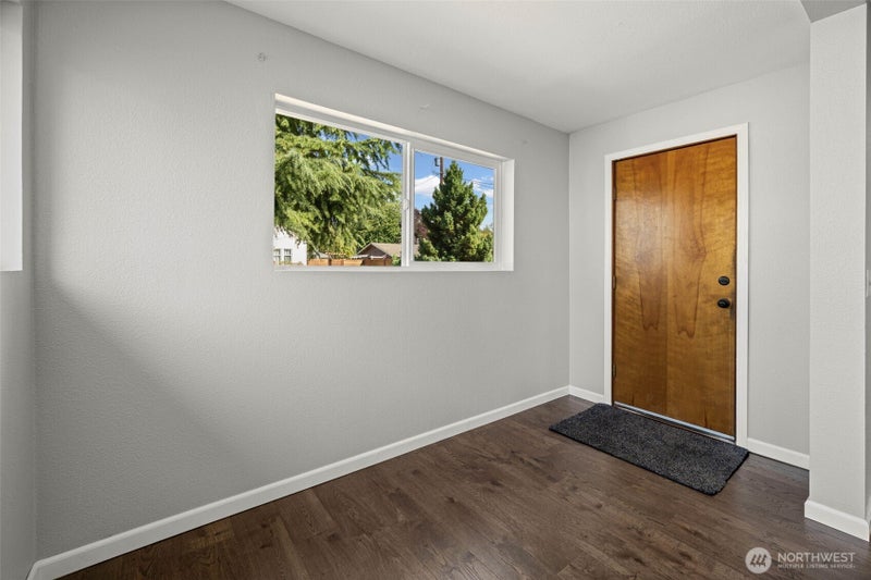 281 S C Street