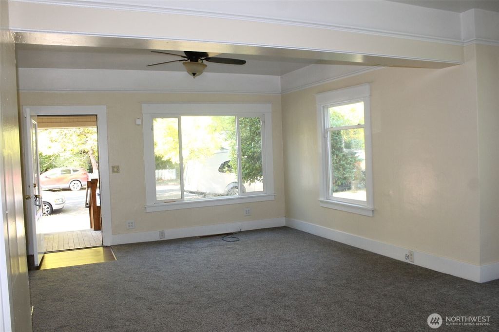 Photo of 4315 Yakima Avenue S, Tacoma, WA 98418 (MLS # 2459608)